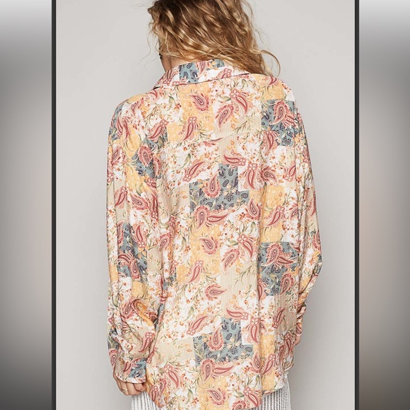 291🧡 POL “ Peach Jam” Floral Paisley Collared Button-up Top - Picture 2 of 5
